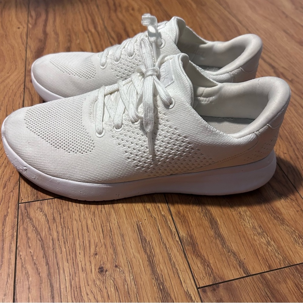 White Women's Athletic Sneakers - Breathable Lightweight Running Shoes
